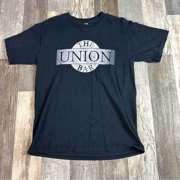 The Union Bar T shirt Adult Medium, Black - Picture 1 of 5